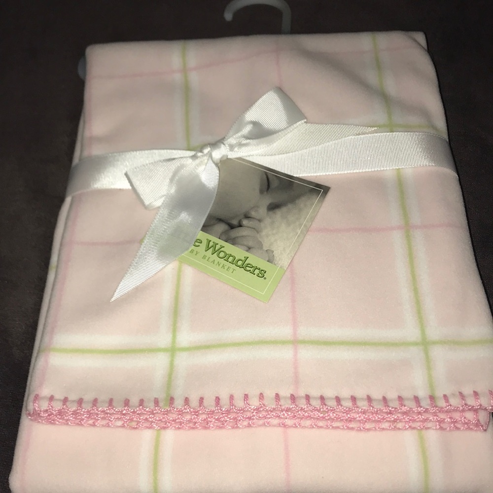 ❄️NWT Little Wonders Pink Baby Blanket❄️